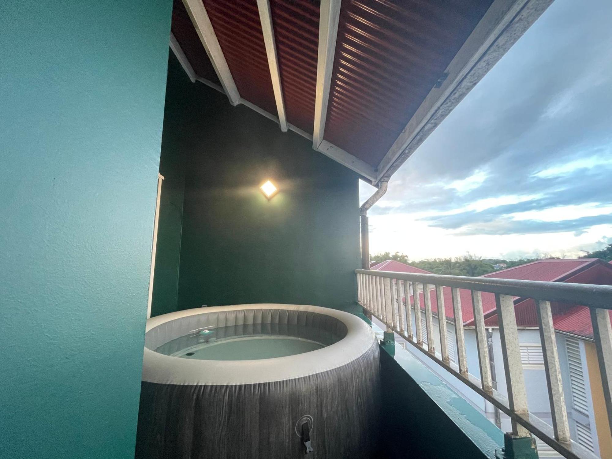 Appart Spa 20 Min Port Croisiere Et Aeroport 圣罗斯 外观 照片
