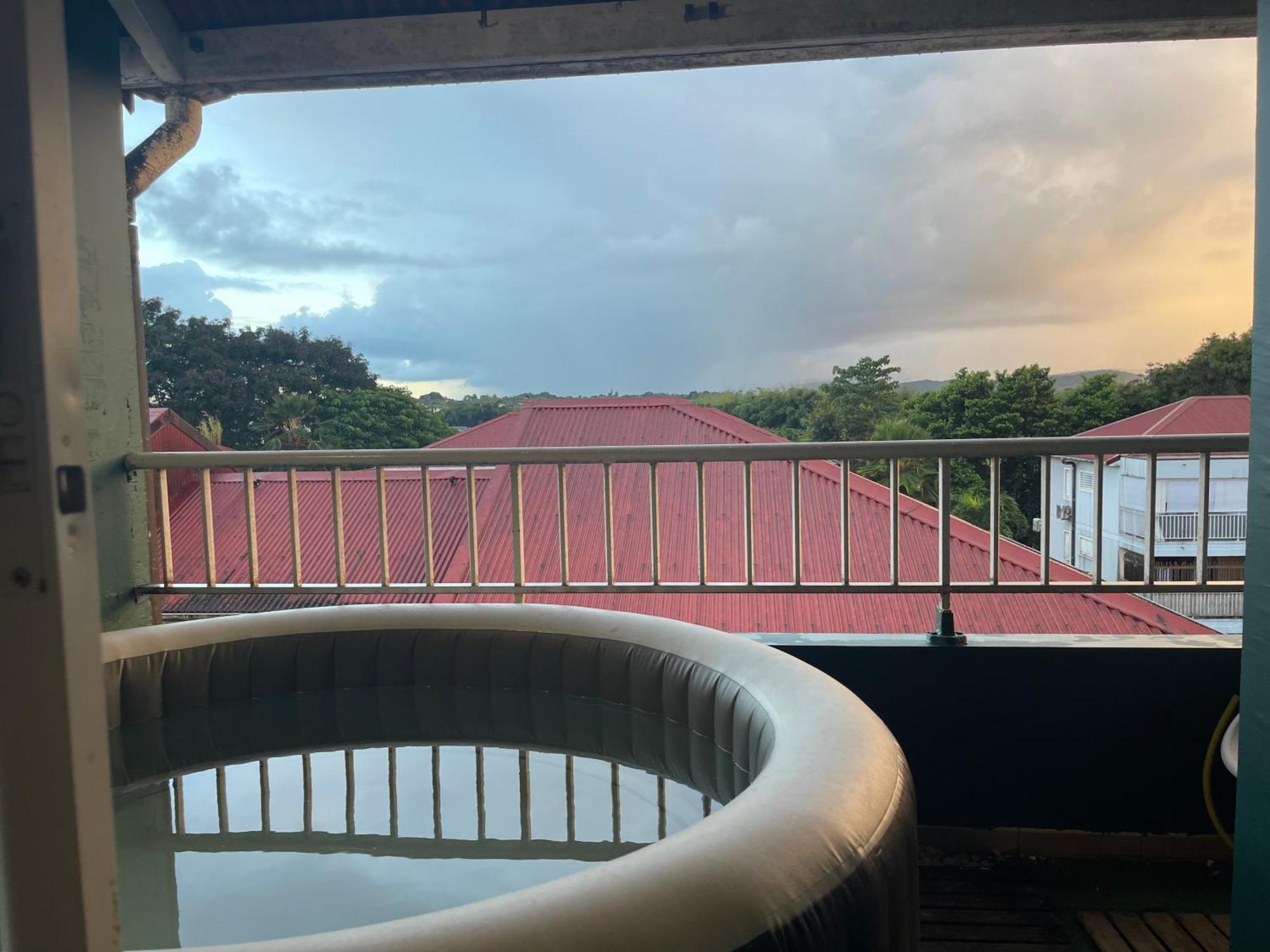 Appart Spa 20 Min Port Croisiere Et Aeroport 圣罗斯 外观 照片